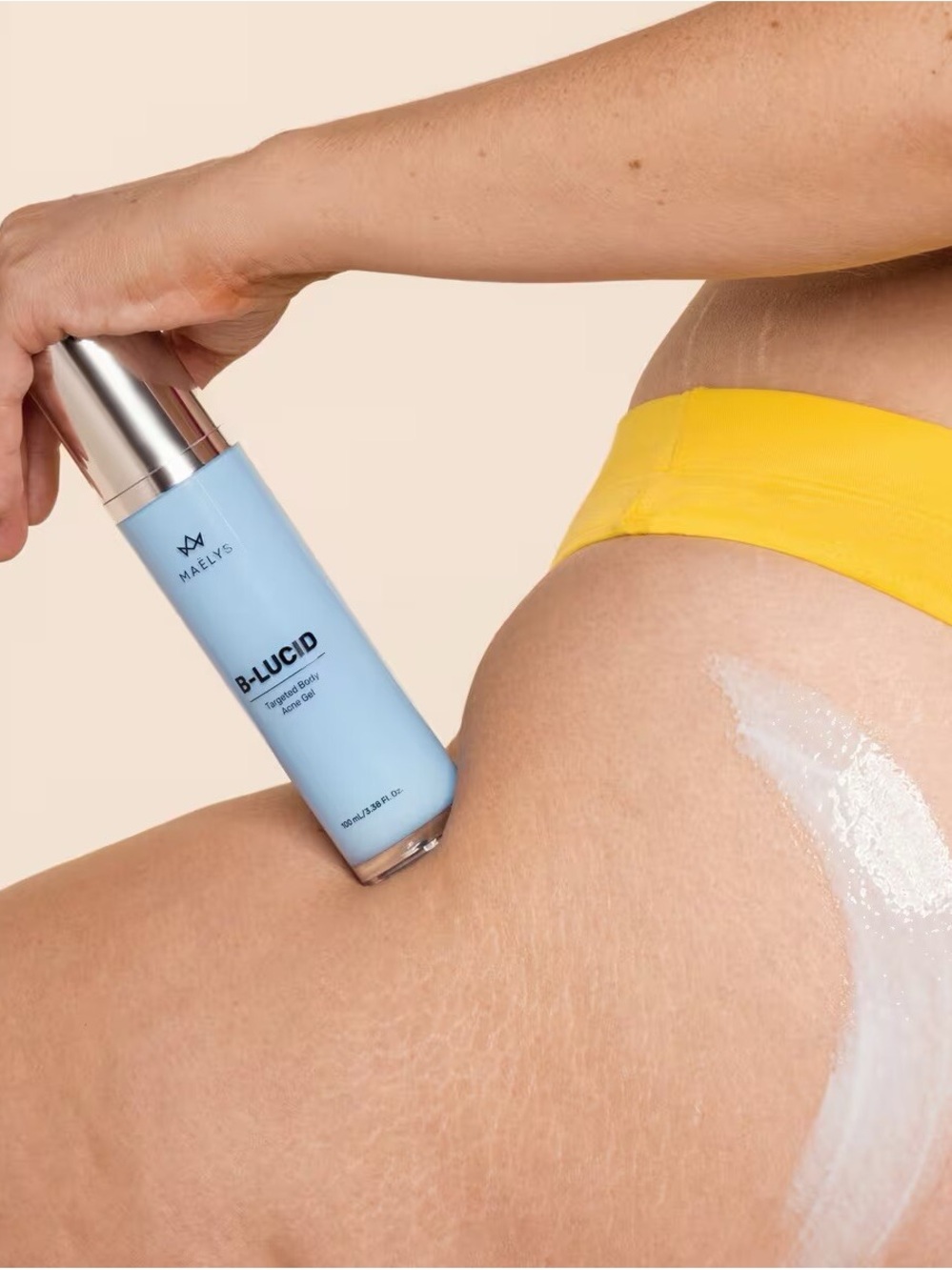 B-Lucid Brightening Body Serum - Light Blue